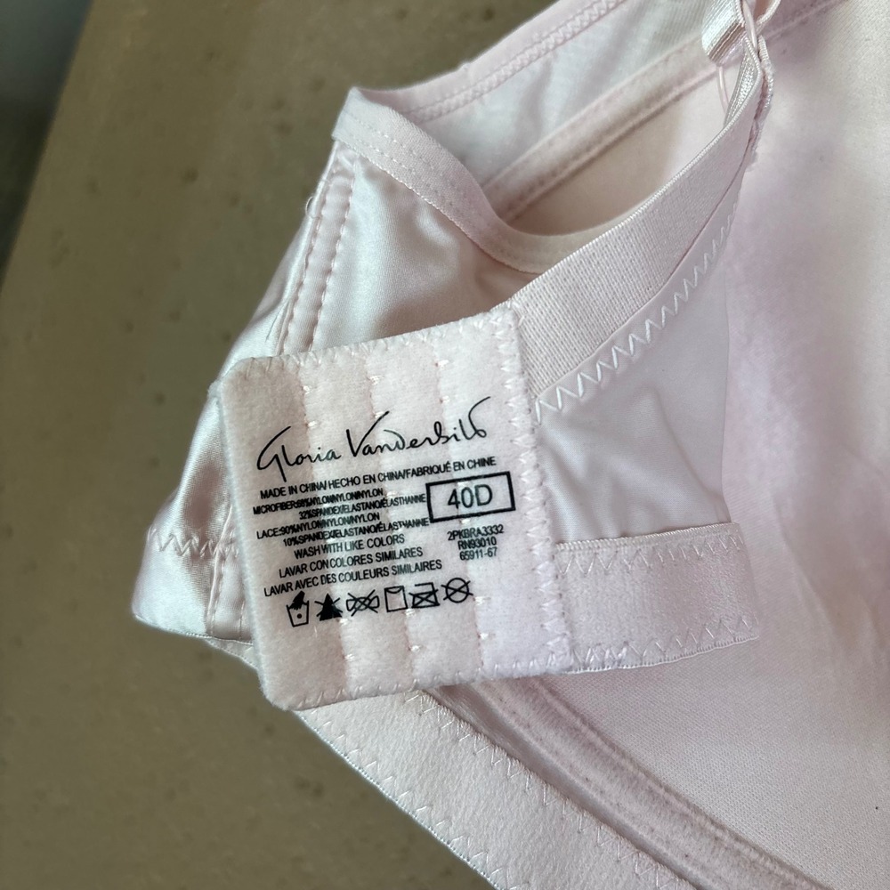 Gloria Vanderbilt Women Pink Satin Lace Trim Wire-Free Padded Bra 40D - Picture 3 of 5